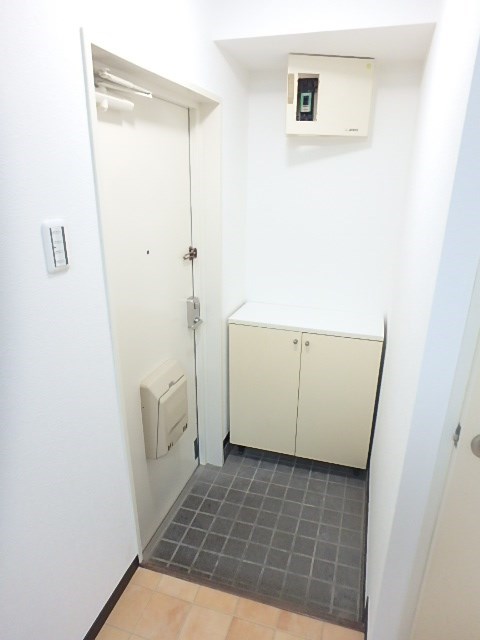 矢島ビル 玄関