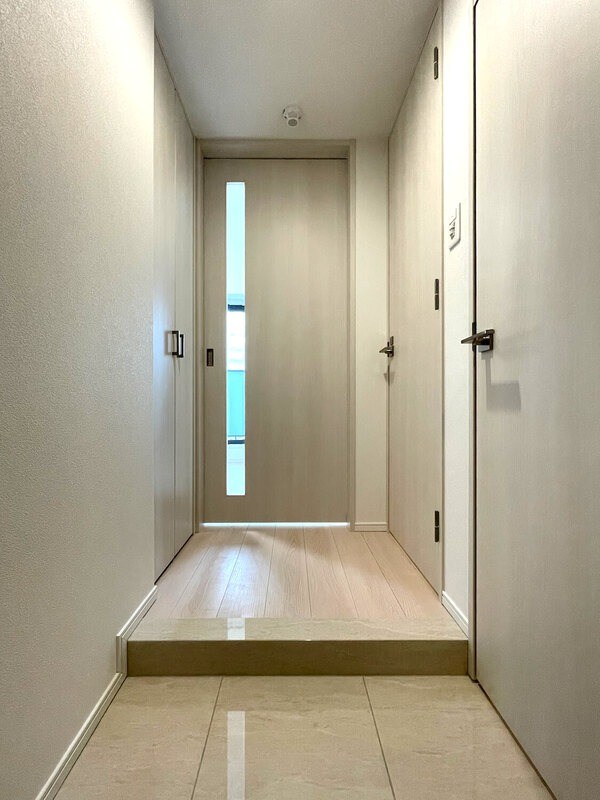 S-RESIDENCE行徳aile  玄関