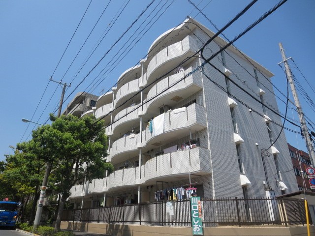 コーポ近江屋６ 外観