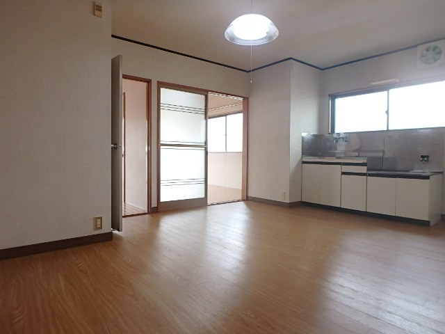 サンライズパレス リビング