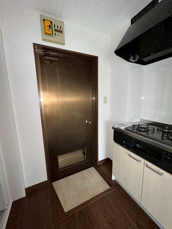 メゾン深川 玄関