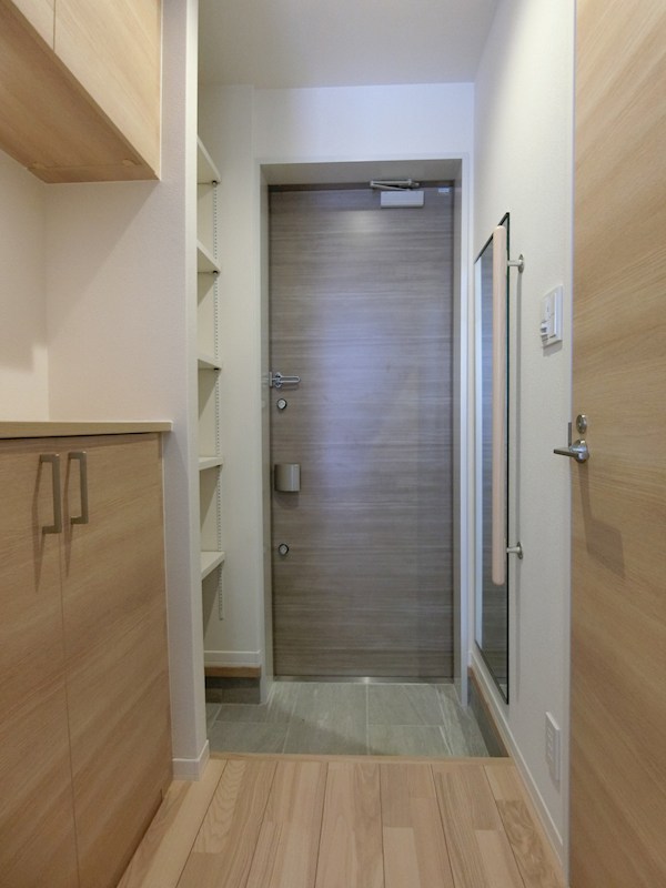 フェリシード 玄関