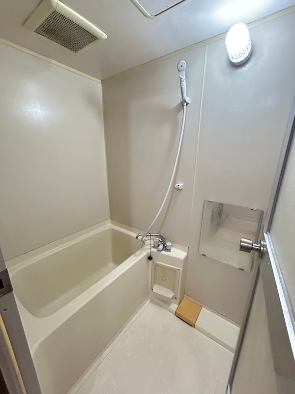 シェモア・モリタ 風呂画像