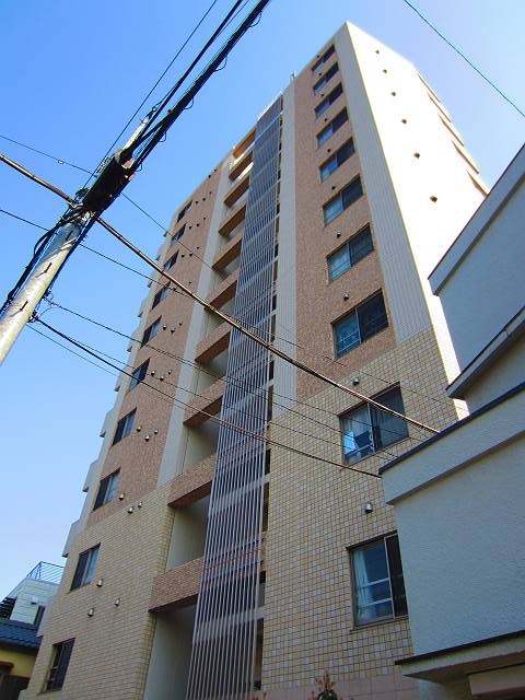 レアシス西日暮里   外観