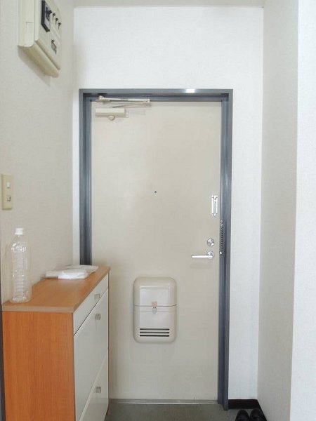 きすなビル 玄関