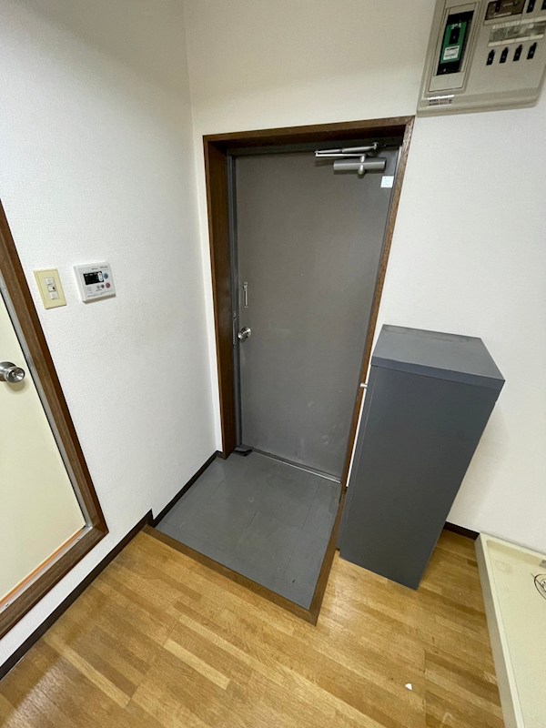 シティハイムカネカ 玄関