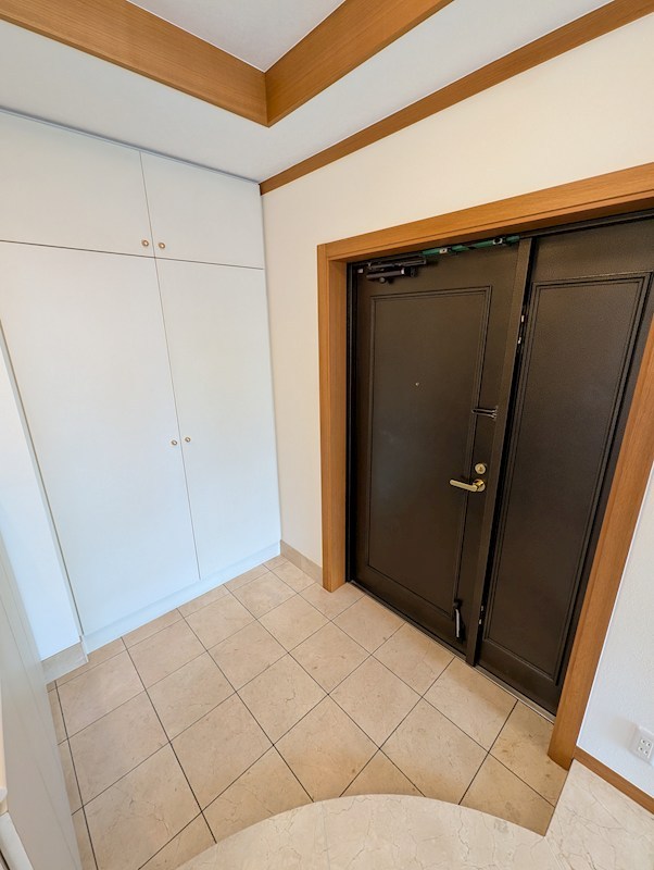 プレイスカサレリア 玄関