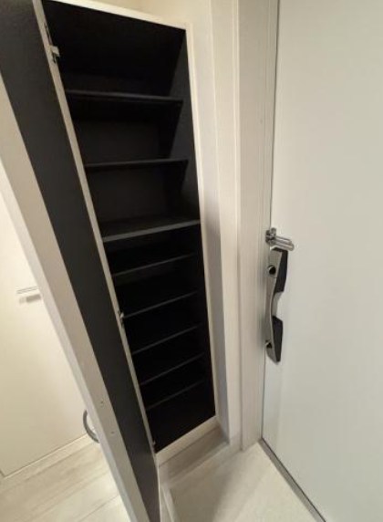 リブリ・西小岩 玄関