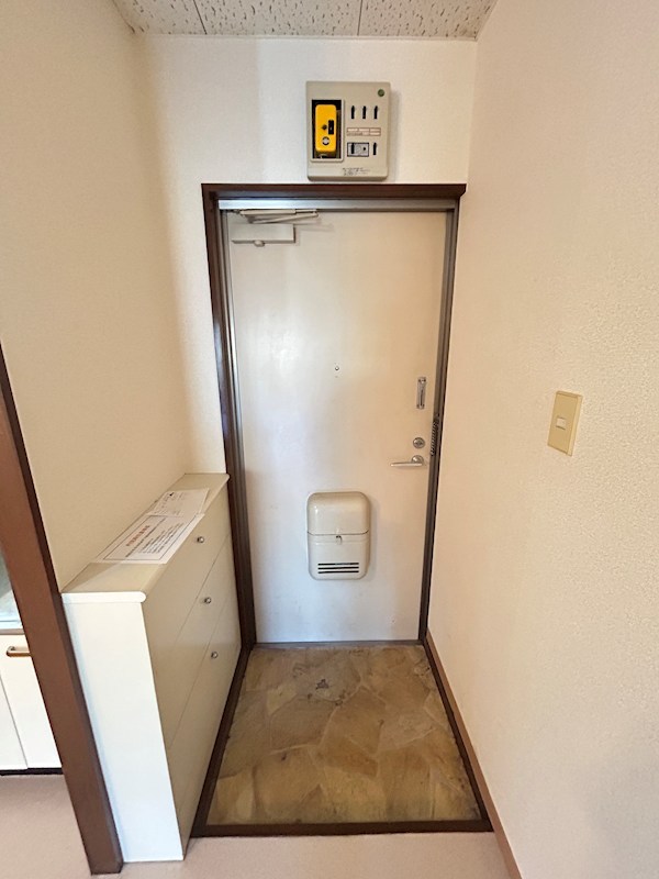 シェモア・モリタ 玄関