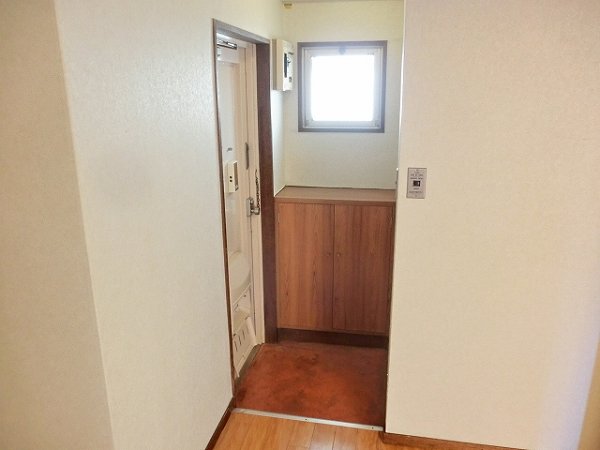 神谷マンション 玄関