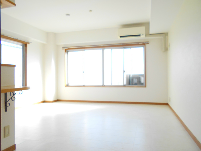 三家第２ビル リビング