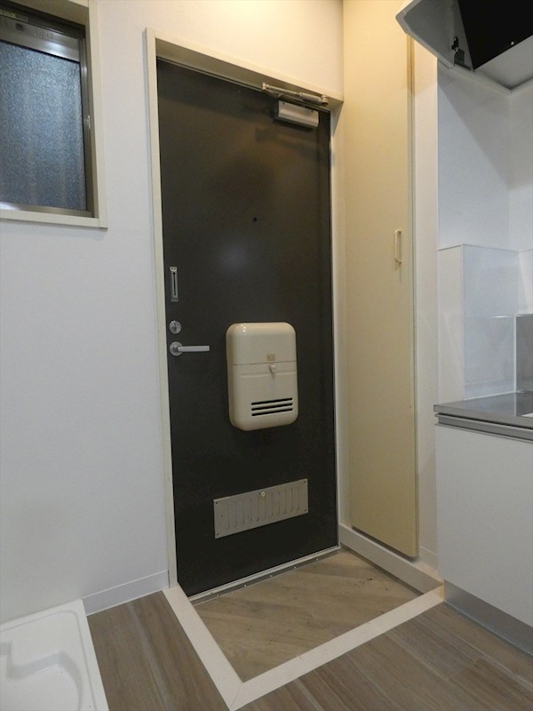 ＡＳＡＨＩハイツＢ棟 玄関