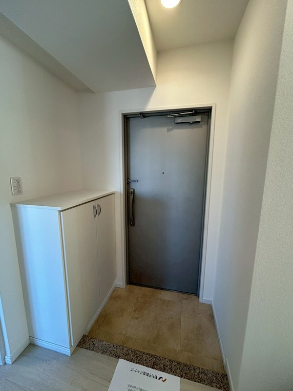 プライムアーバン千住 玄関