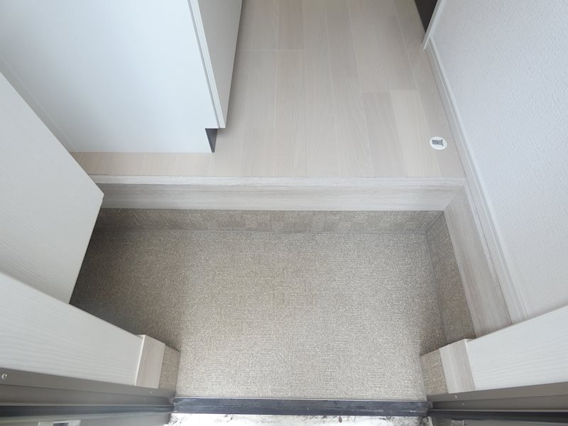 ファーストベイ一之江 玄関