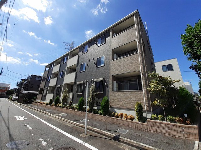 フォーリア 外観