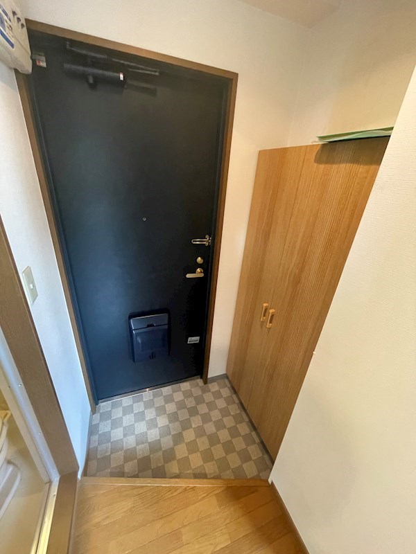 レルム東駒形 玄関