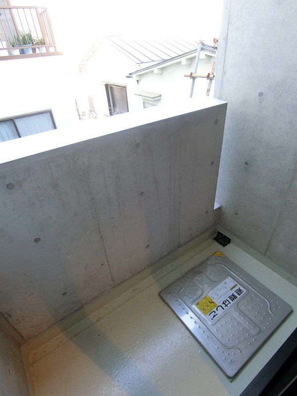 フィリップ大島  ベランダ