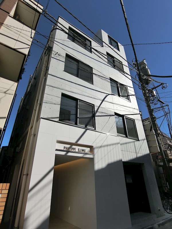 フィリップ大島  外観