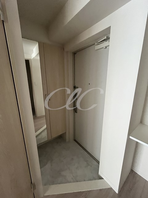 Vega　Sanwa  玄関