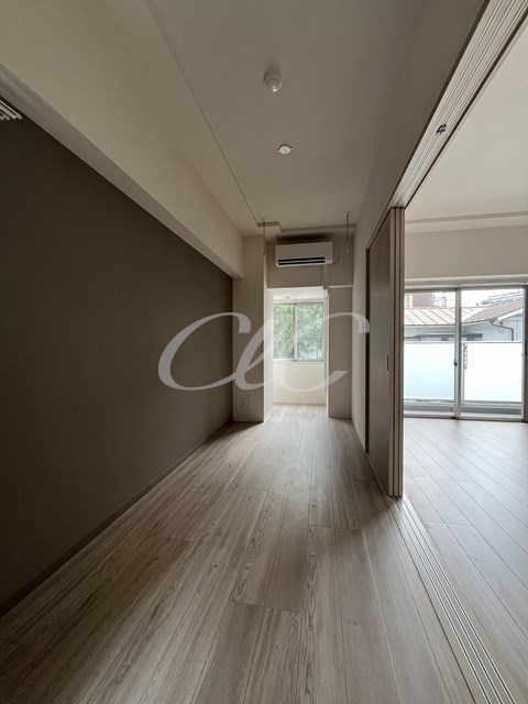 Vega　Sanwa  ベッドルーム