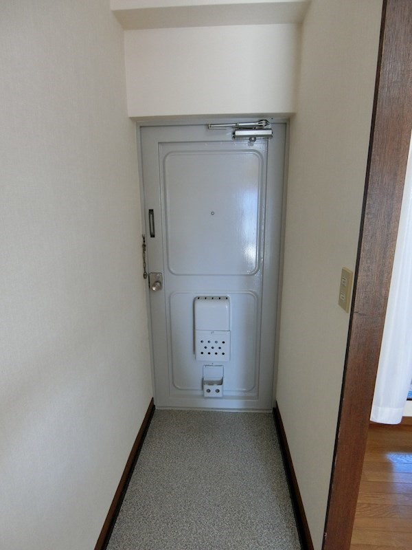 ハイネス大平  玄関