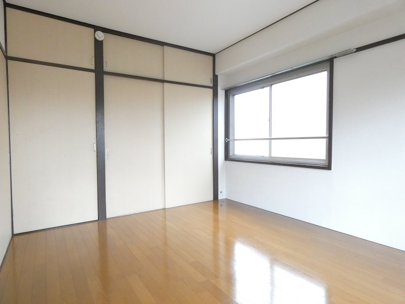 森芳ビル ベッドルーム