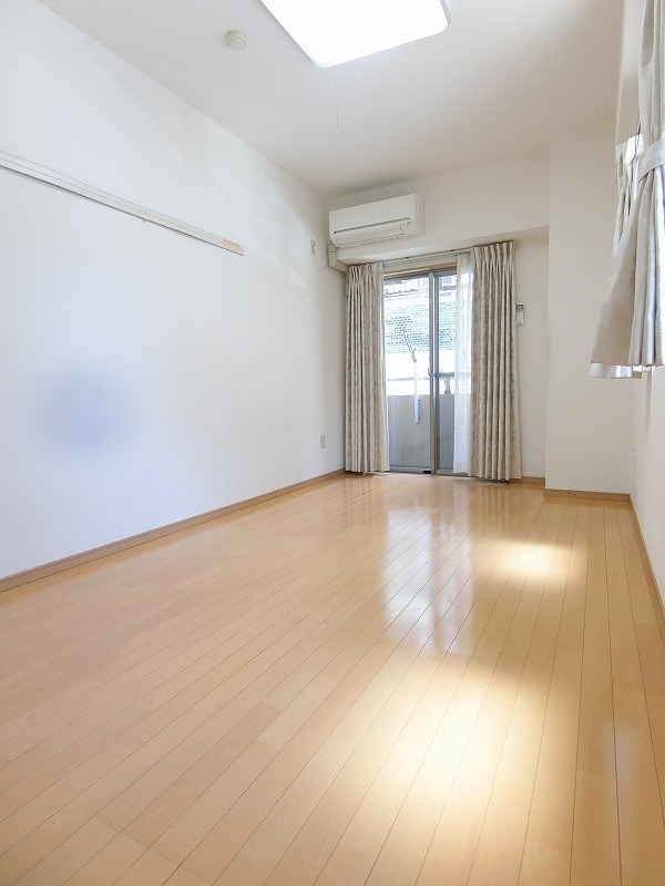 レイ・ローズビル リビング