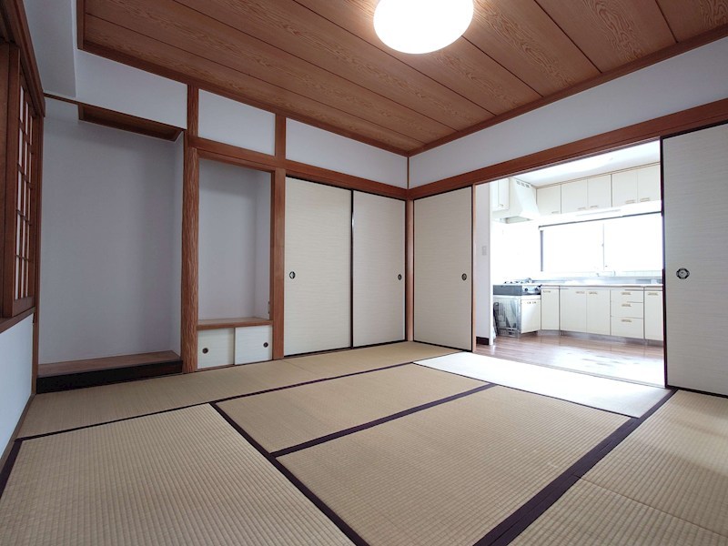 高木ビル ベッドルーム