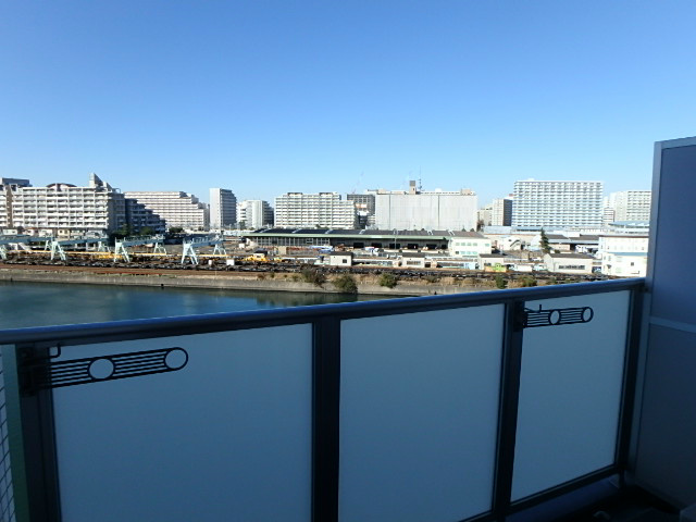 エコロジー潮見レジデンス   ベランダ