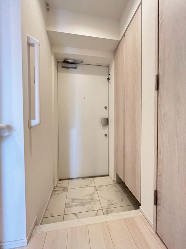 コンフォリア東葛西 玄関