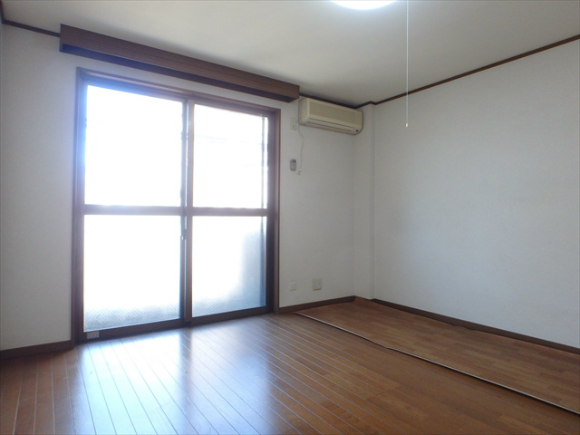 アムールサクライ リビング