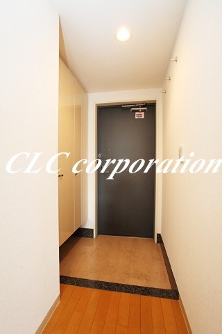 エンブレムコート明石町 玄関