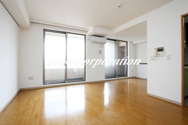 エンブレムコート明石町 リビング