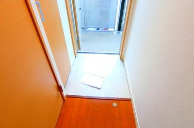 リブリ・クローバー 玄関