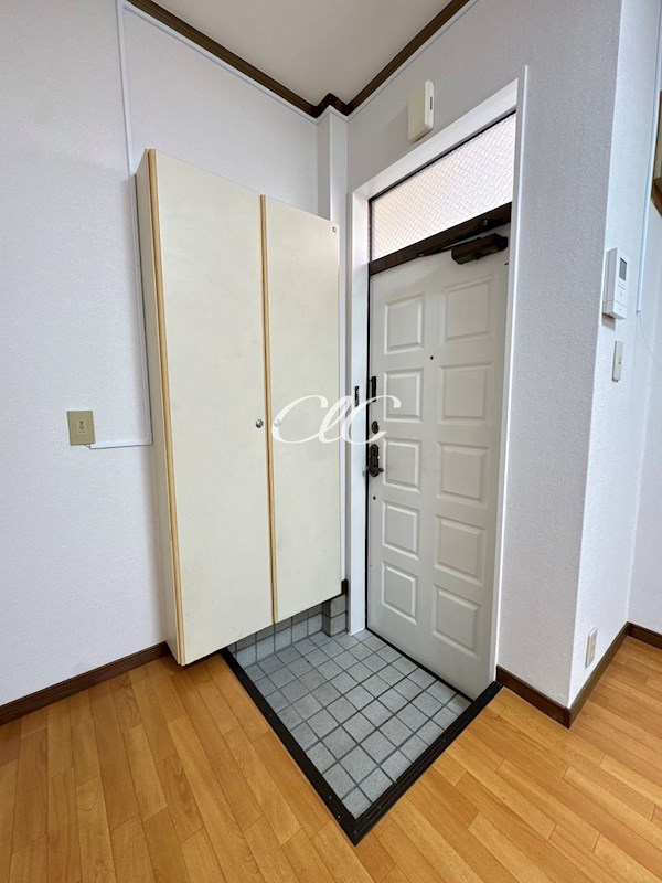 セブン金子 玄関