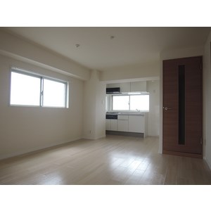 第一スカイハイツ足立  リビング