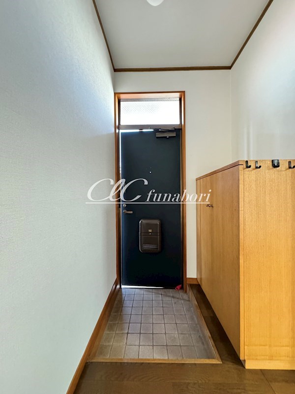 第３メゾン芳賀 玄関