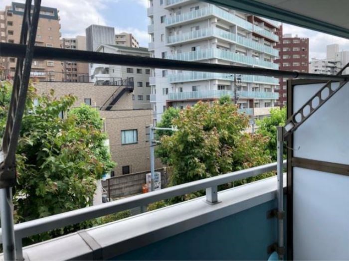 アルベール ベランダ