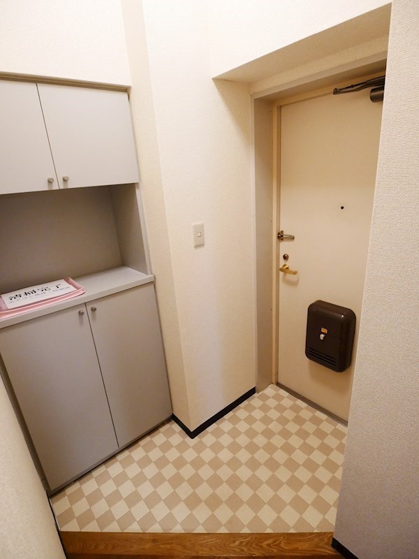 メゾンドリプレット 玄関