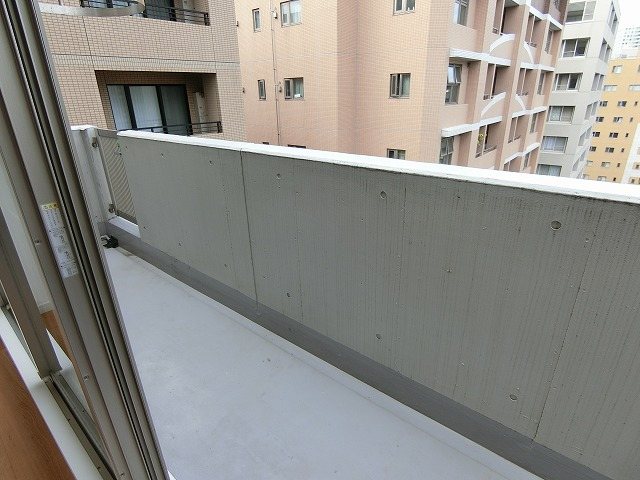 オーパスホームズ八丁堀（旧ＨＦ八丁堀レジデンスⅢ） ベランダ