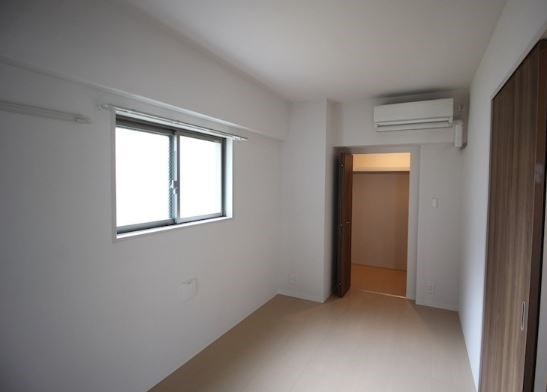 エリタージュ根岸   リビング