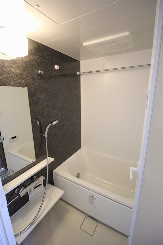 エリタージュ根岸   風呂画像