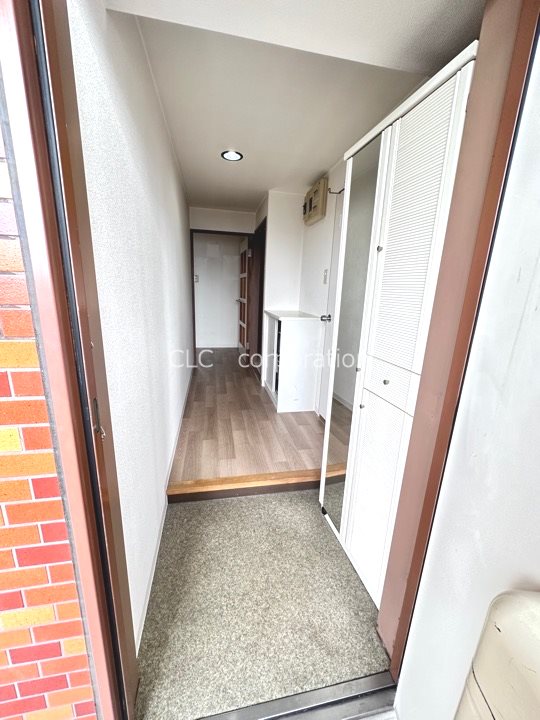 サンフレアサクマ15 玄関