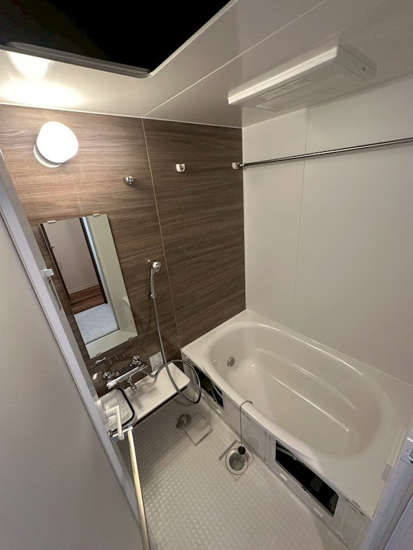 Une Lumi&amp;egrave;re 風呂画像