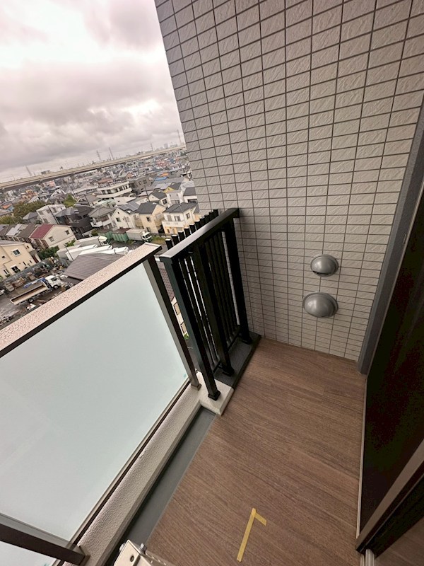 Une Lumi&amp;egrave;re ベランダ