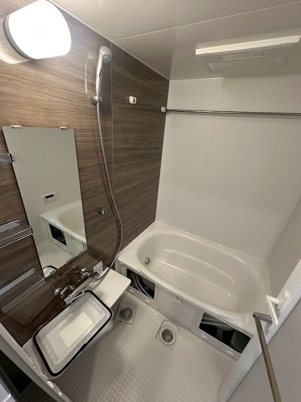 Une Lumi&amp;egrave;re 風呂画像