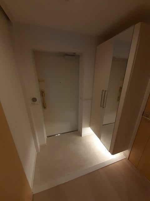 グランスクエア 玄関