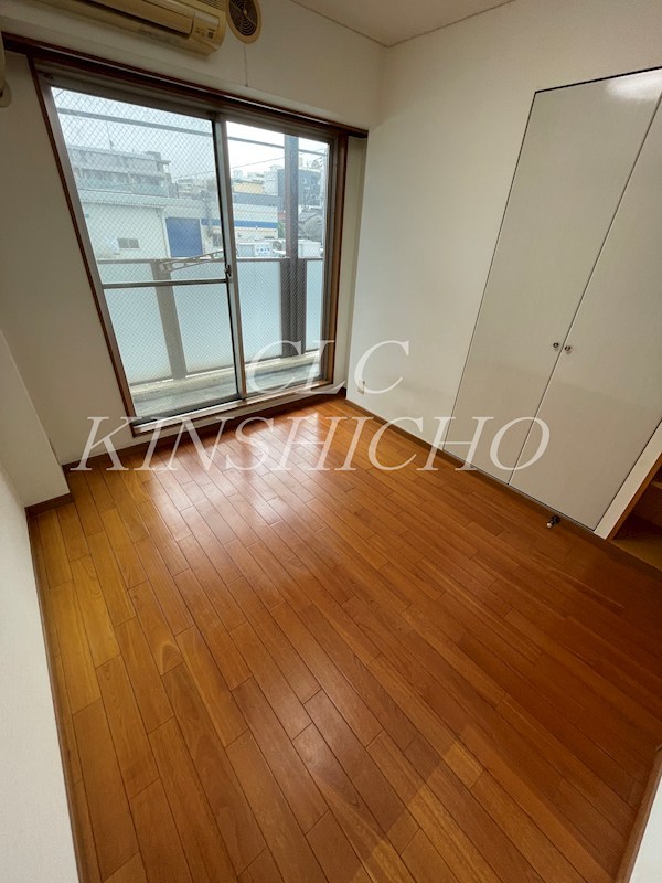 大竹ビル ベッドルーム