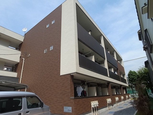 イースト　ラディアンス 外観