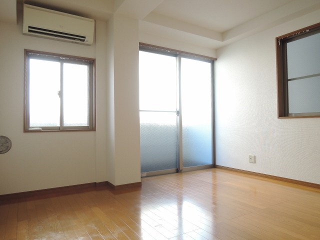 メゾンメグミ リビング